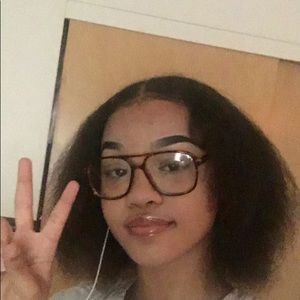 Meet your Posher, Manaal